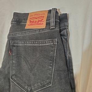 Levis Boyfriend Skinny Fit Jeans